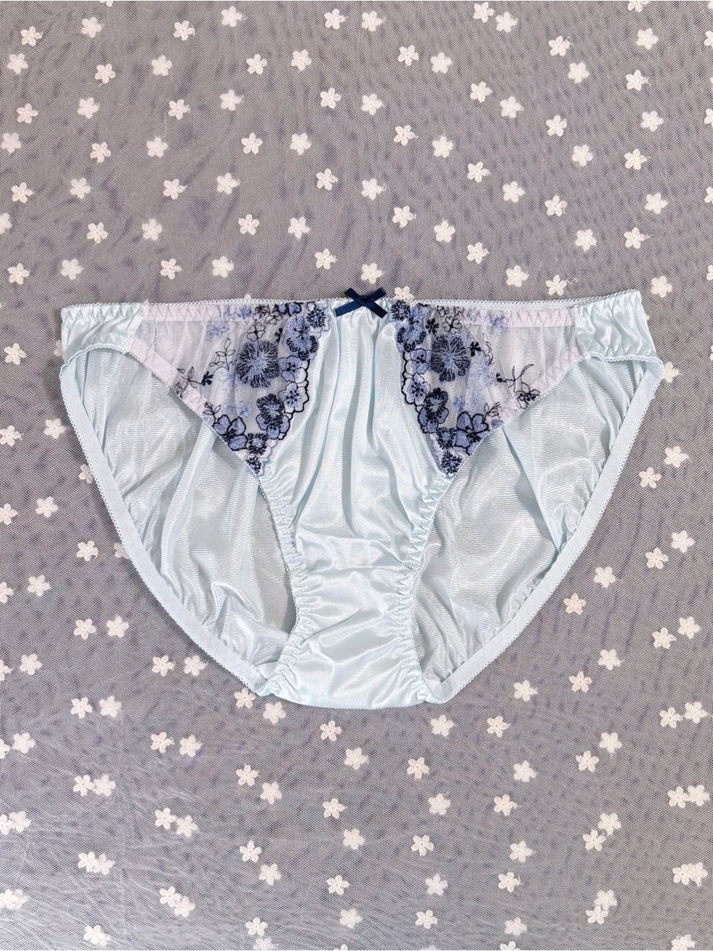 US-XXL/JP-5L Japanese Embroidery Shiny Glossy Silky Smooth Tricot Nylon Panties